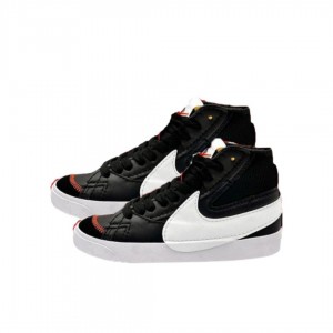 بوط رياضة نسائيNike Blazer Jambo لون أسود