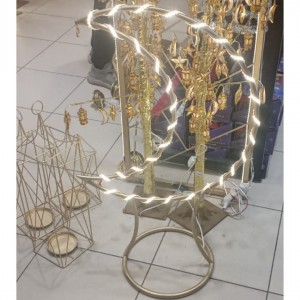 هلال رمضان المضيء