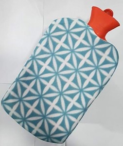 كيس ماء ساخن مع غطاء