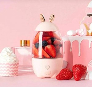 خلاط سفري بشكل ارنب JUICER A8